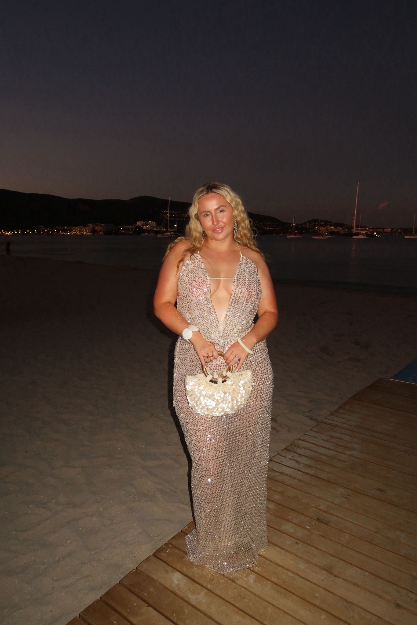 WhatsApp Image 2025-11-18 at 09.23.49 (2)